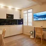 Sauna & Bain Balneo Apartment *